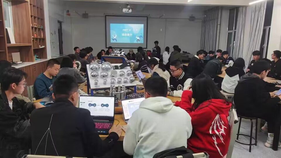 我院扎实推进第九届中国国际“互联网+”大学生创新创业大赛备赛工作及教育项目投资布局